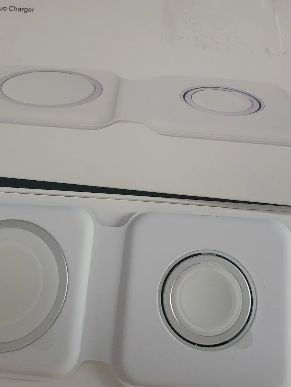 Apple White Dual MagSafe Charger